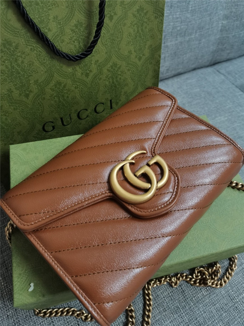 GUCCI 冬日焦糖色GucciGG Marmont系列