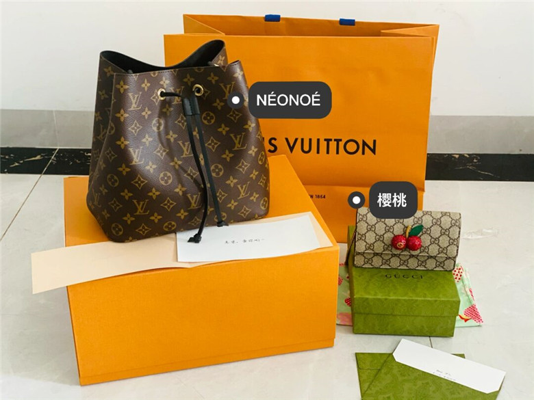 双倍快乐｜LV M44020 NÉONOÉ 水桶包｜Gucci 481291 樱桃迷你手袋｜收入囊中