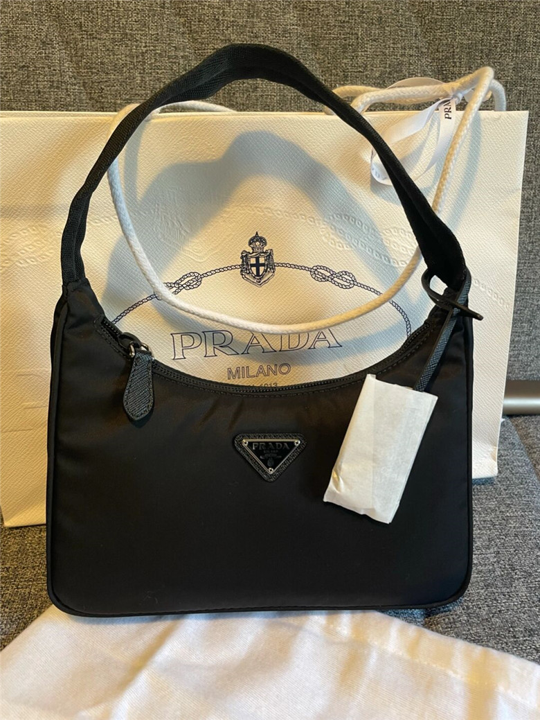 prada Re-Edition 2000 1NE515 黑色腋下包