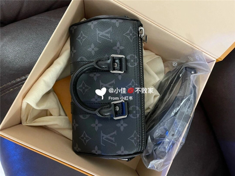 LV M45947 keepall xs 手袋 太香了～