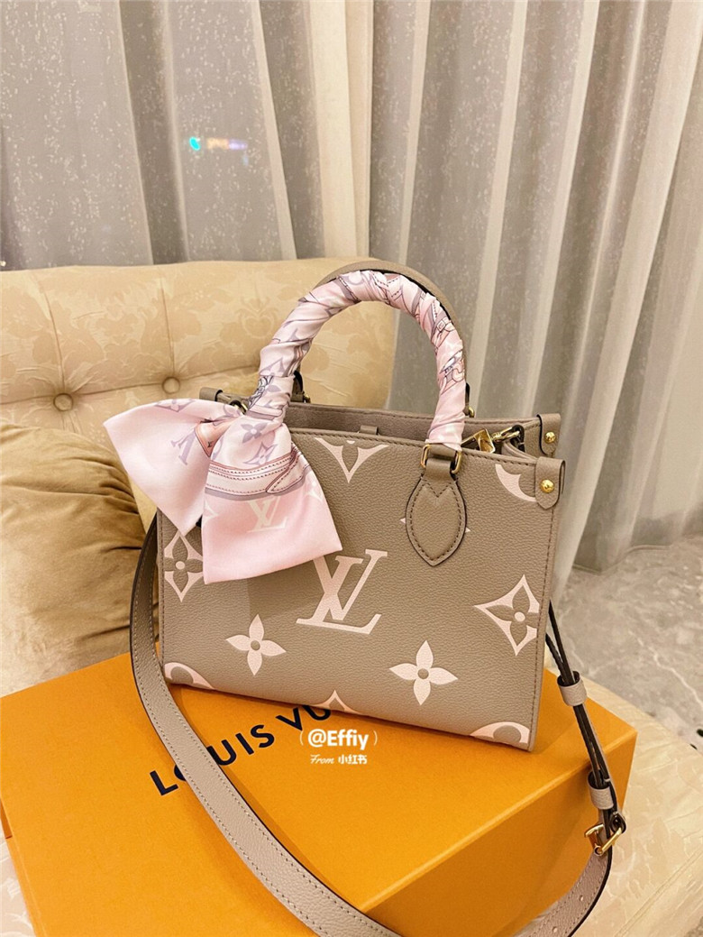 Lv M45779 新款绝美Onthego大象灰