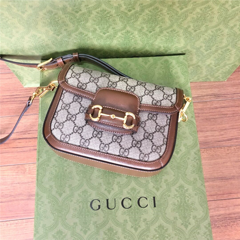 我的的第一个奢侈品包包｜Gucci 658574 马衔扣1955系列 迷你手袋