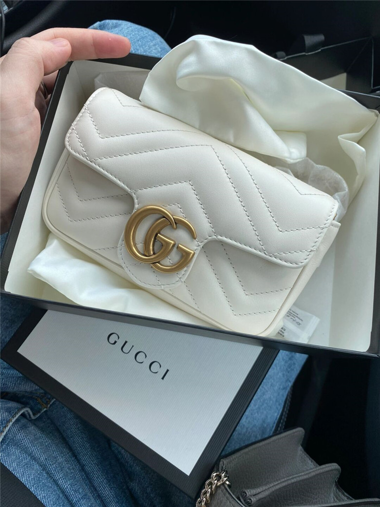 实用+百搭的Gucci 超迷你Marmont