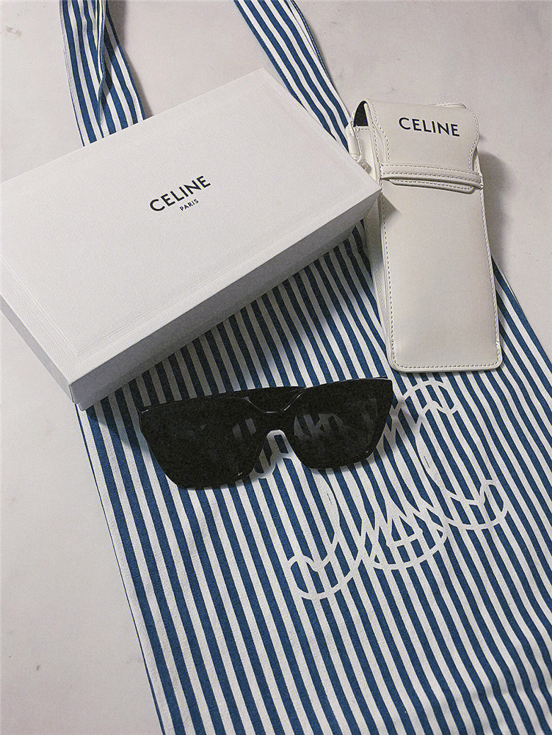 为了一个帆布包入了一个Celine 墨镜