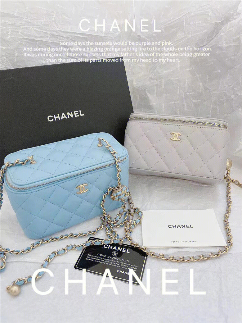 多云转阴 ☔️ CHANEL 金球长盒子包