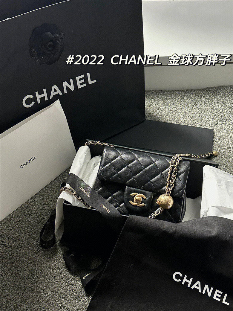 我终于walk in买到CHANEL 小金球方胖子啦